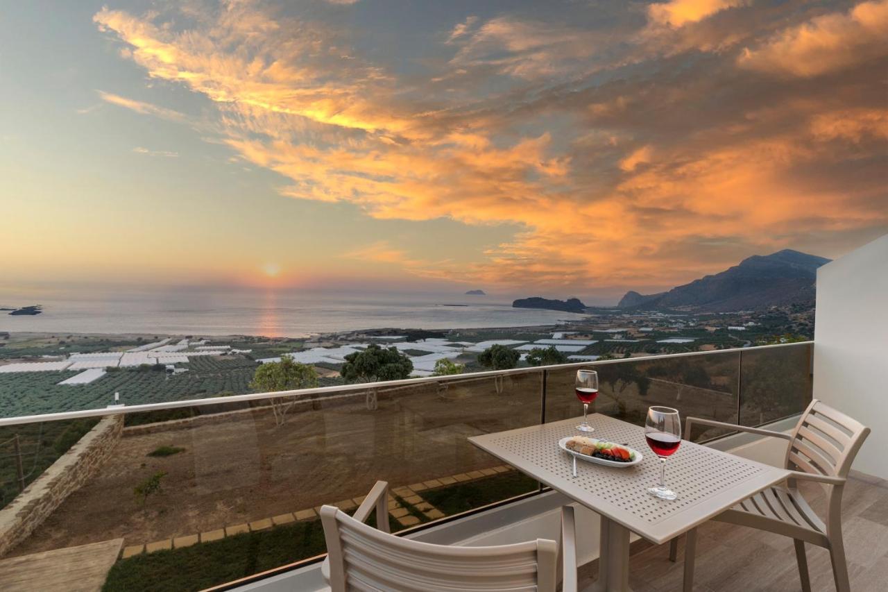 Mathios Apartments Falassarna Фаласарна Екстериор снимка